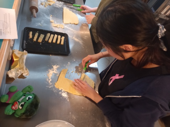 making progress with the shortbreads, next step -into the oven!